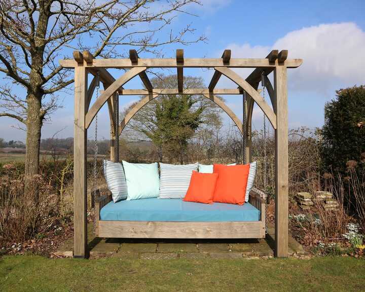 swinging day bed in oak