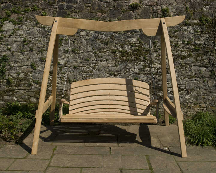 The Kyokusen Garden Swing Seat