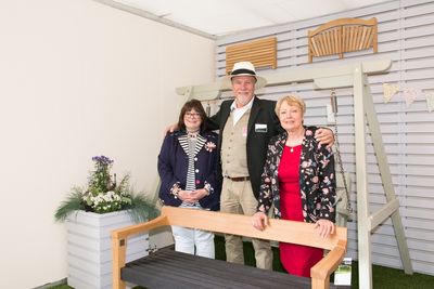 Cathy Snow & Shereen Llewellyn of the RHS, with Martin