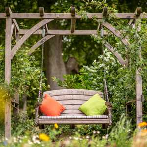 Oak Pergola & Curve Back Swing Seat