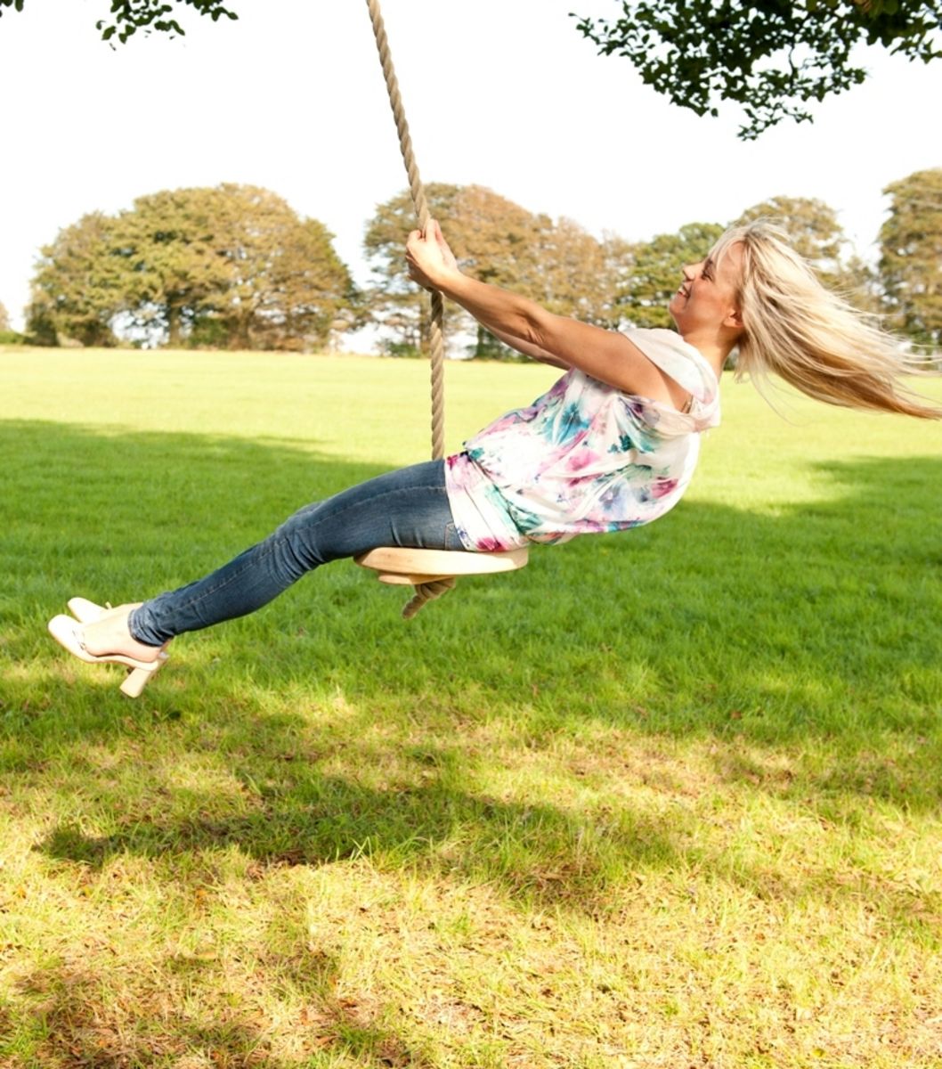 Sitting Spiritually Round Rope Swing